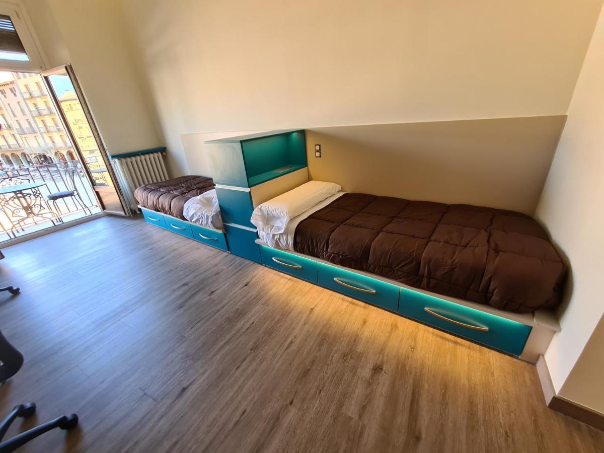Apartaments Vicus 3 Con Vistas A La Plaza Mayor De Vic Dış mekan fotoğraf