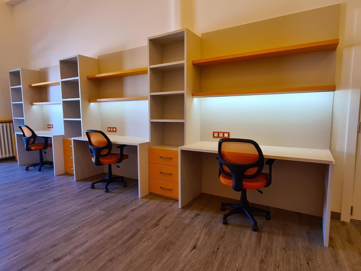 Apartaments Vicus 3 Con Vistas A La Plaza Mayor De Vic Dış mekan fotoğraf