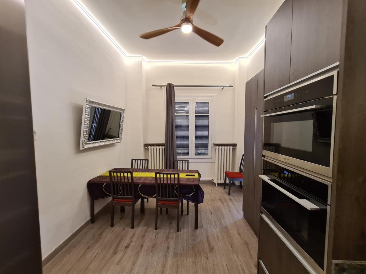 Apartaments Vicus 3 Con Vistas A La Plaza Mayor De Vic Dış mekan fotoğraf